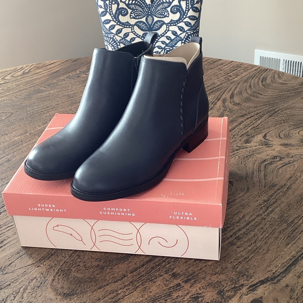 Easy Spirit Ankle Booties
